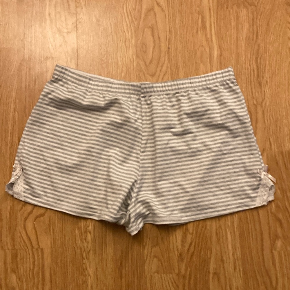 Grey stripped pajama shorts with little bows on the side